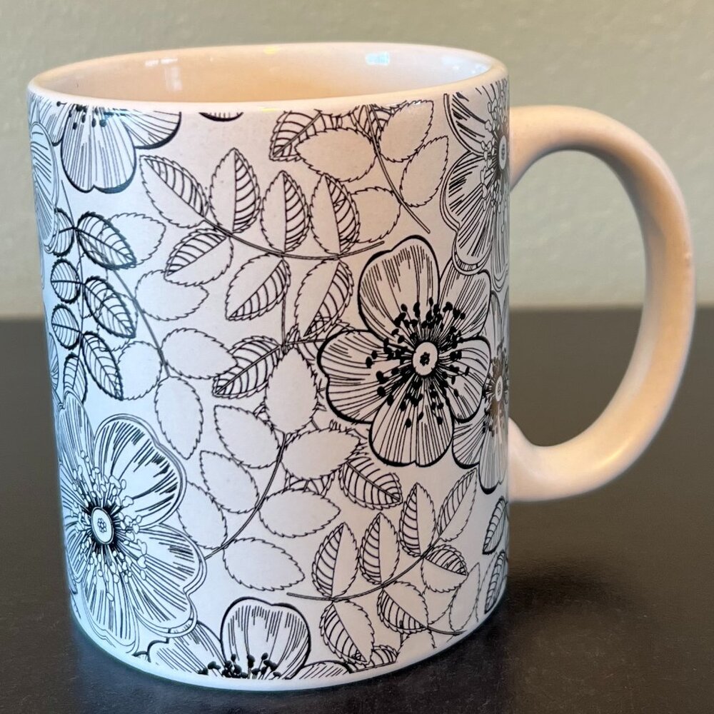 DCI Gift Floral Black White Stoneware Coffee Mug Tea Cup 12oz